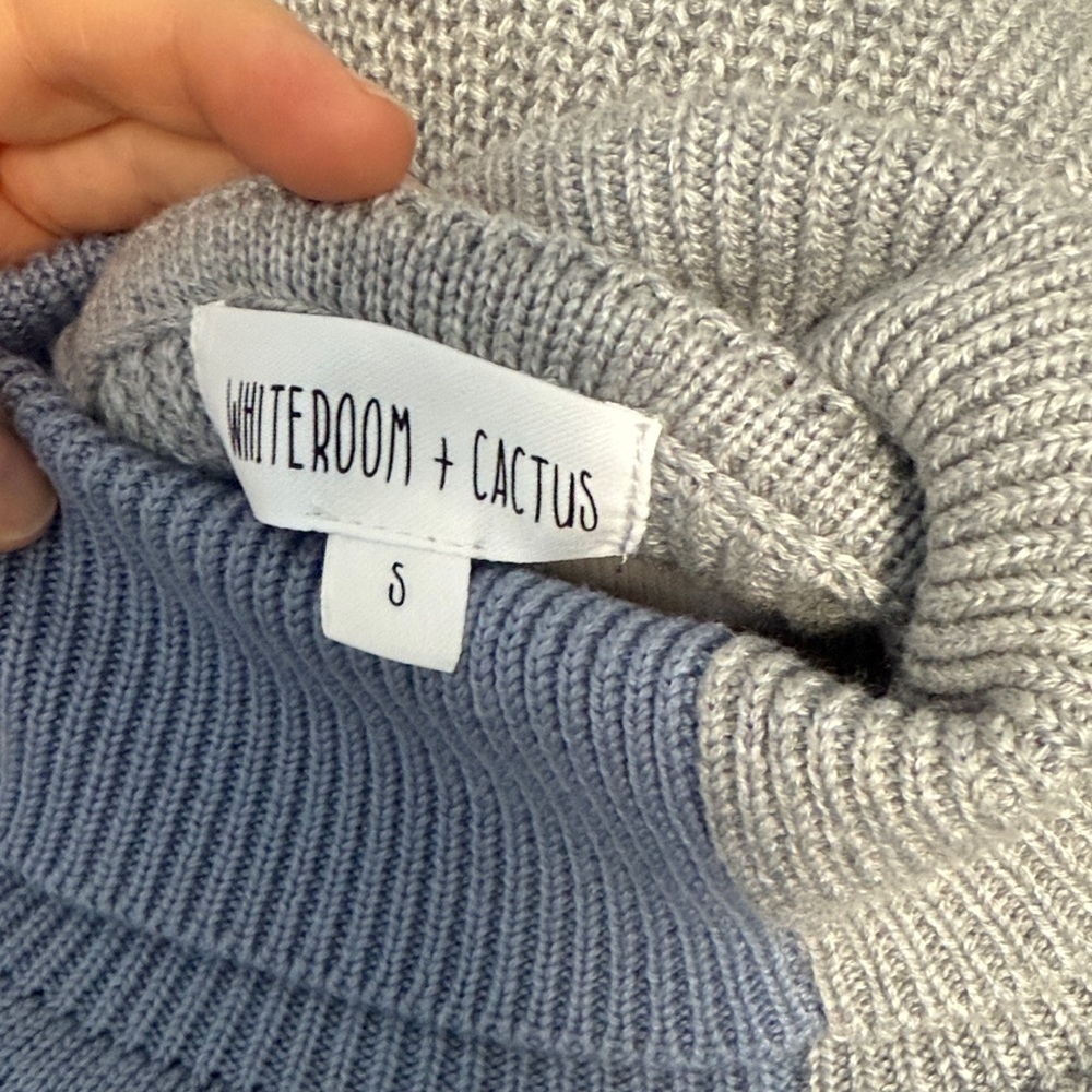 Mod Color Block Turtleneck Sweater - Picture 2 of 7